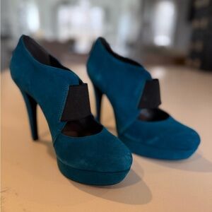 Teal Suede Platform Pump with Elastic Strap